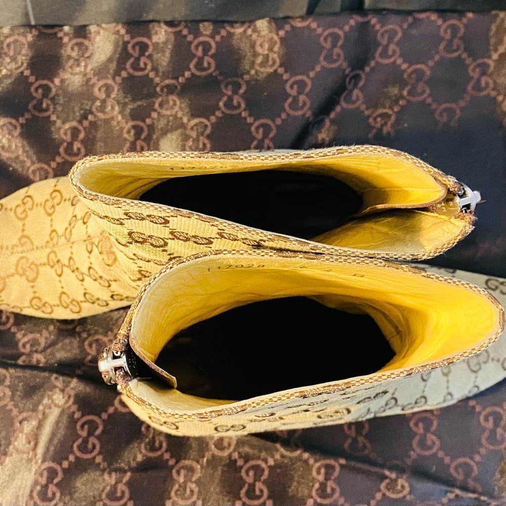 Vintage Gucci Blondie GG Logo Booties - Picture 7 of 9